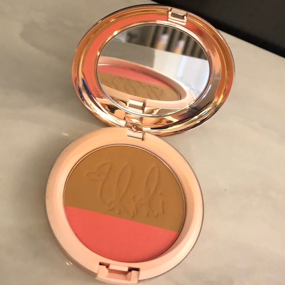 Brand new MAC RiRi bronzer/blush!